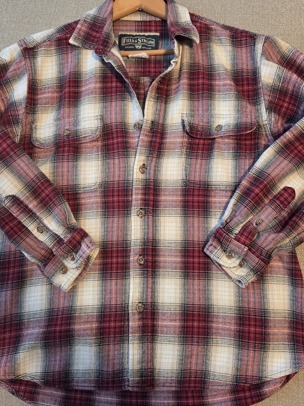 Vintage Field & Stream Mens Red and Cream Plaid Heavyweight Flannel